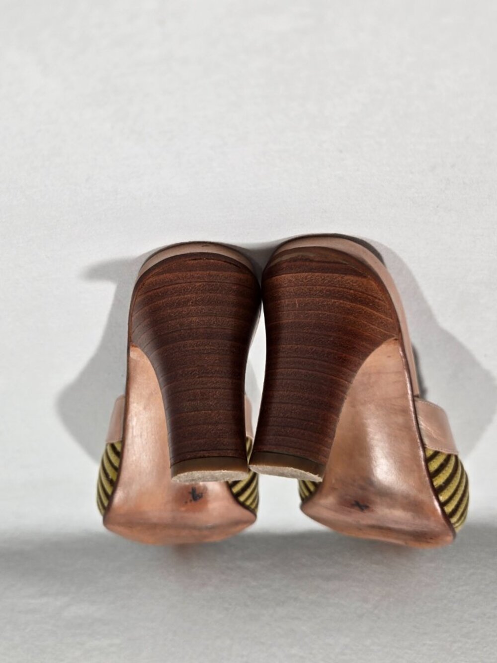 Vintage Y2K Whimsical Color-Block Cage LEATHER Pointed Kitten Mule Women Size 7. - Picture 10 of 17